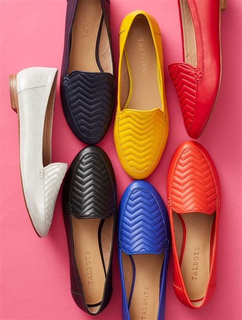 Feminine footwear .
